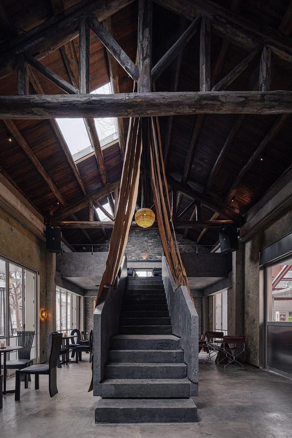 hanzhong qioban bistro by two design