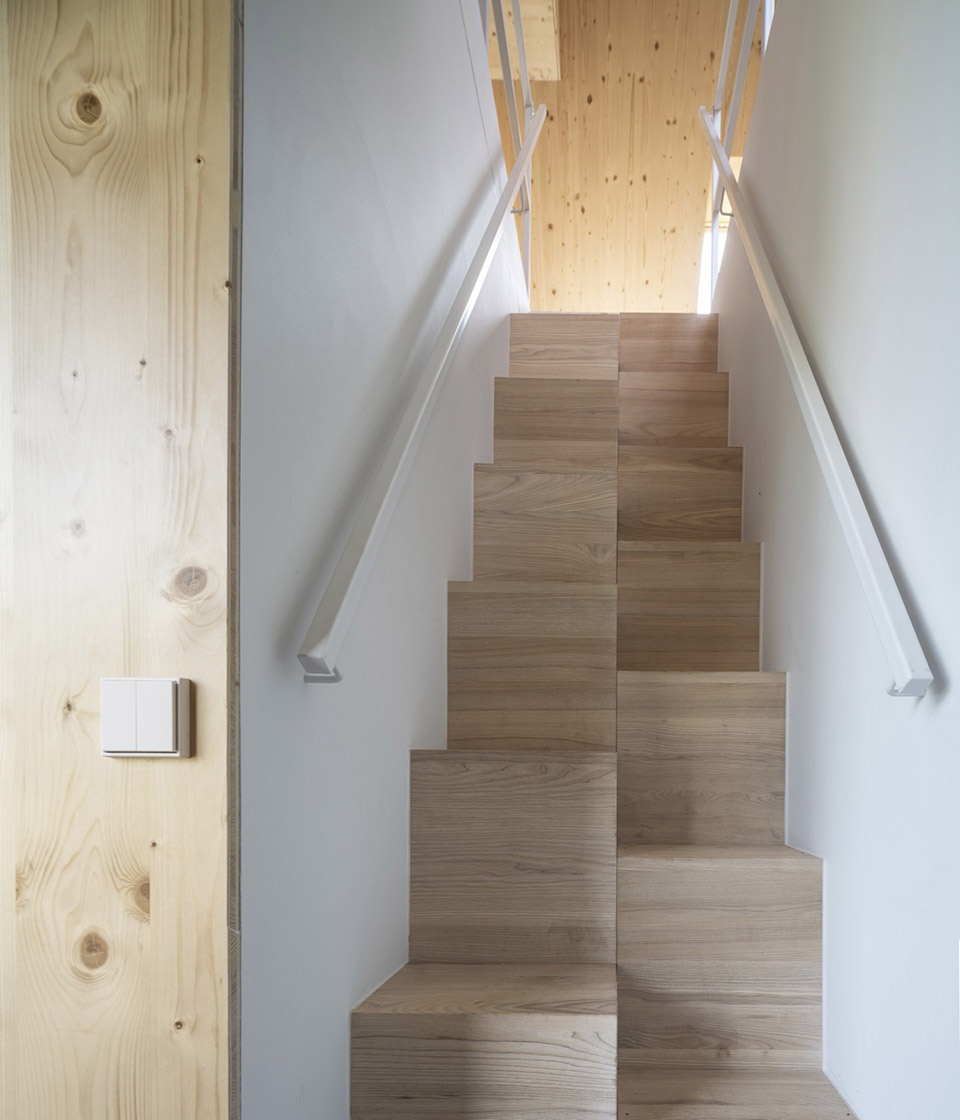Kownatki Lake House by Archmondo
