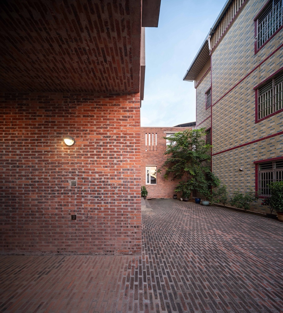 Guangdong Brick House Puqian Town Heyuan Guangdong by WUWU Atelier