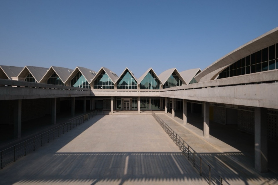 Indian Institute of Technology Hyderabad by IITH Campus Design Team The University of Tokyo NIHON SEKKEI APL design workshop