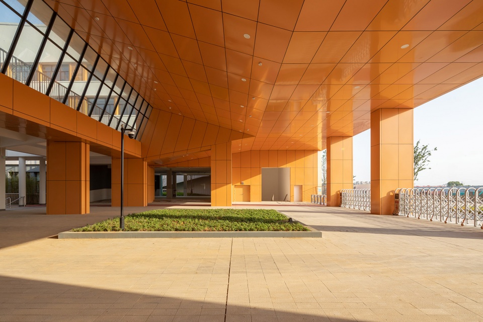 wuxi second luoshe central primary school by cd studio