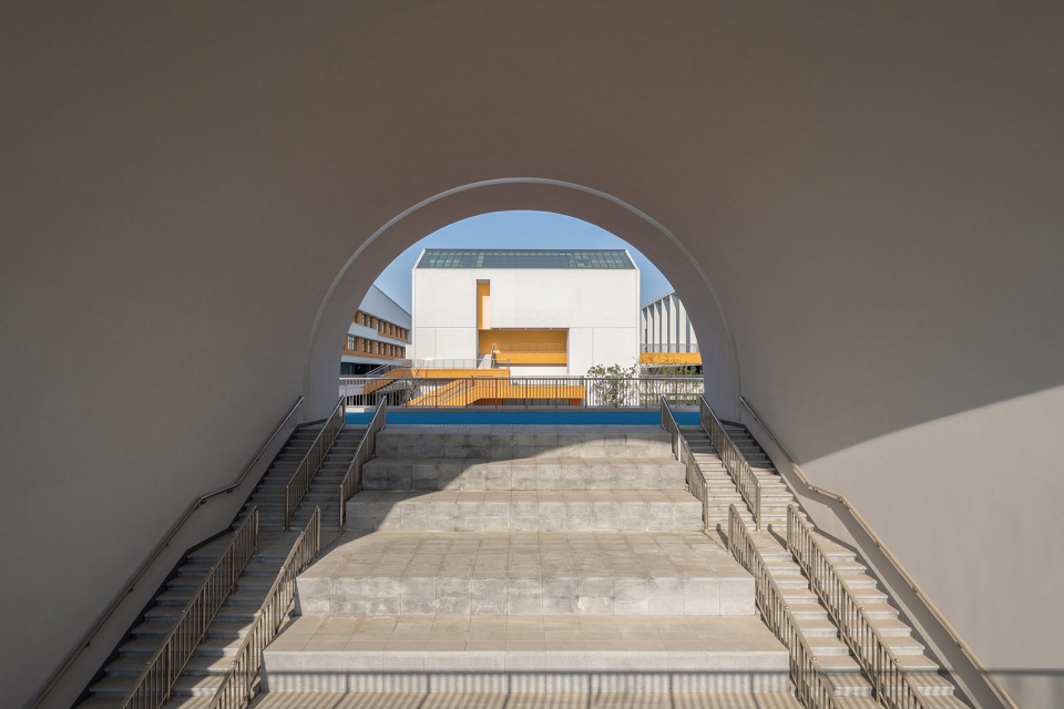 wuxi second luoshe central primary school by cd studio
