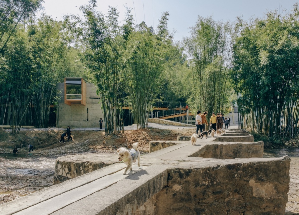 Huizhou Vernacular Historic Bridges Micro Museum by LUO studio