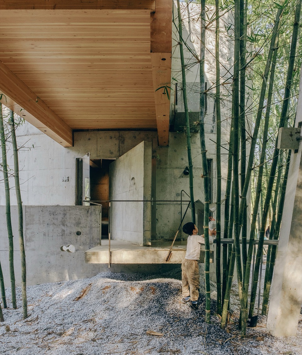 Huizhou Vernacular Historic Bridges Micro Museum by LUO studio