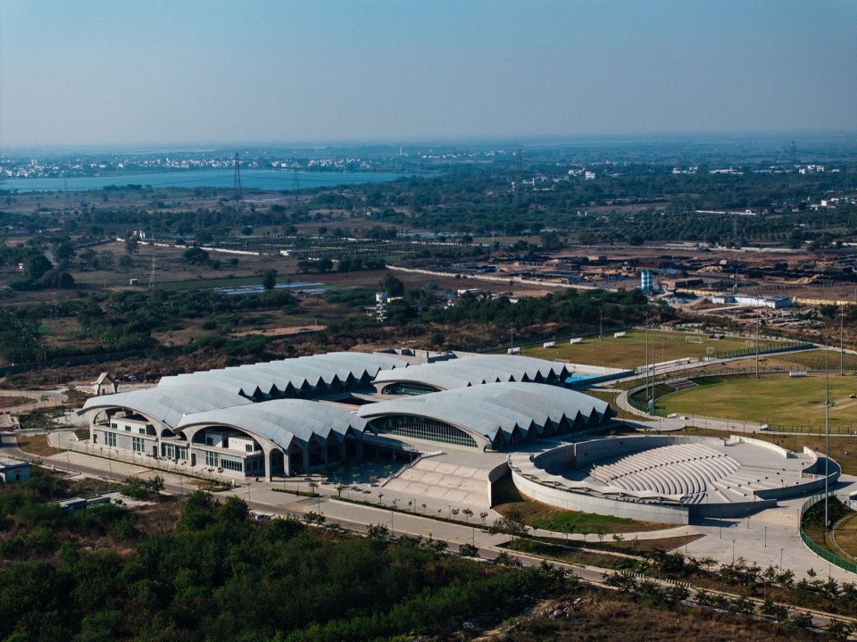 Indian Institute of Technology Hyderabad by IITH Campus Design Team The University of Tokyo NIHON SEKKEI APL design workshop