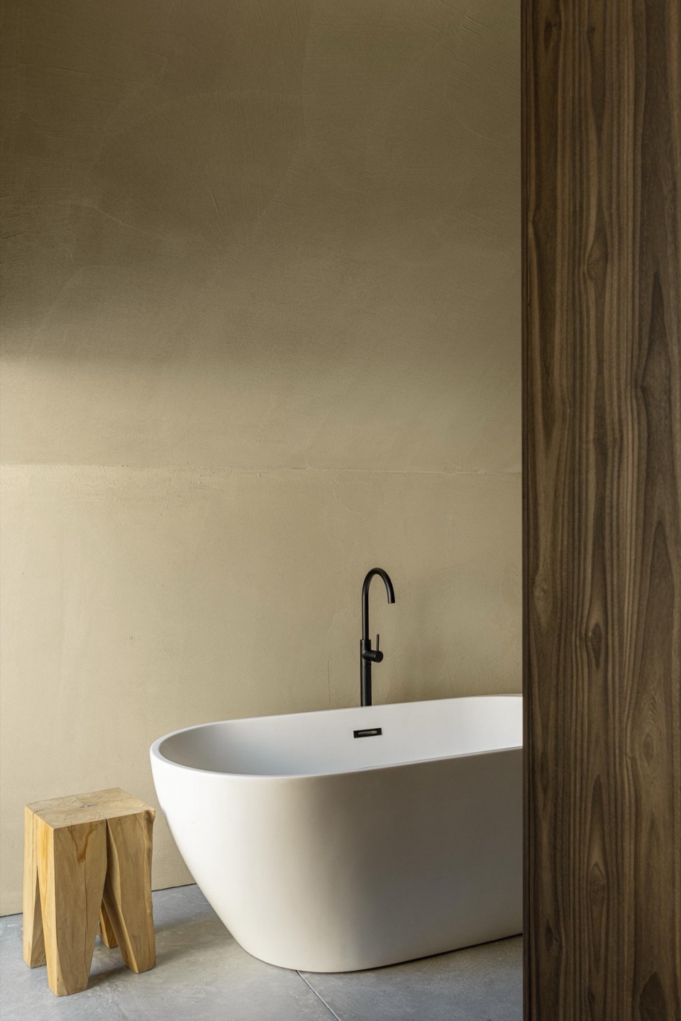 TerraSense Mountain Charm Retreat by Atelier DRK