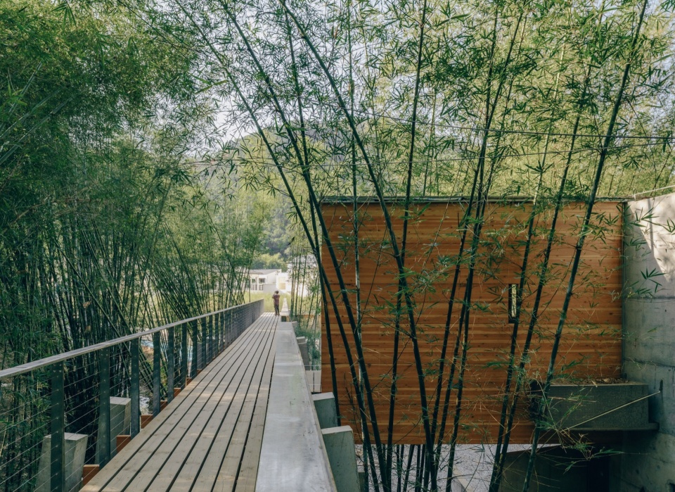 Huizhou Vernacular Historic Bridges Micro Museum by LUO studio