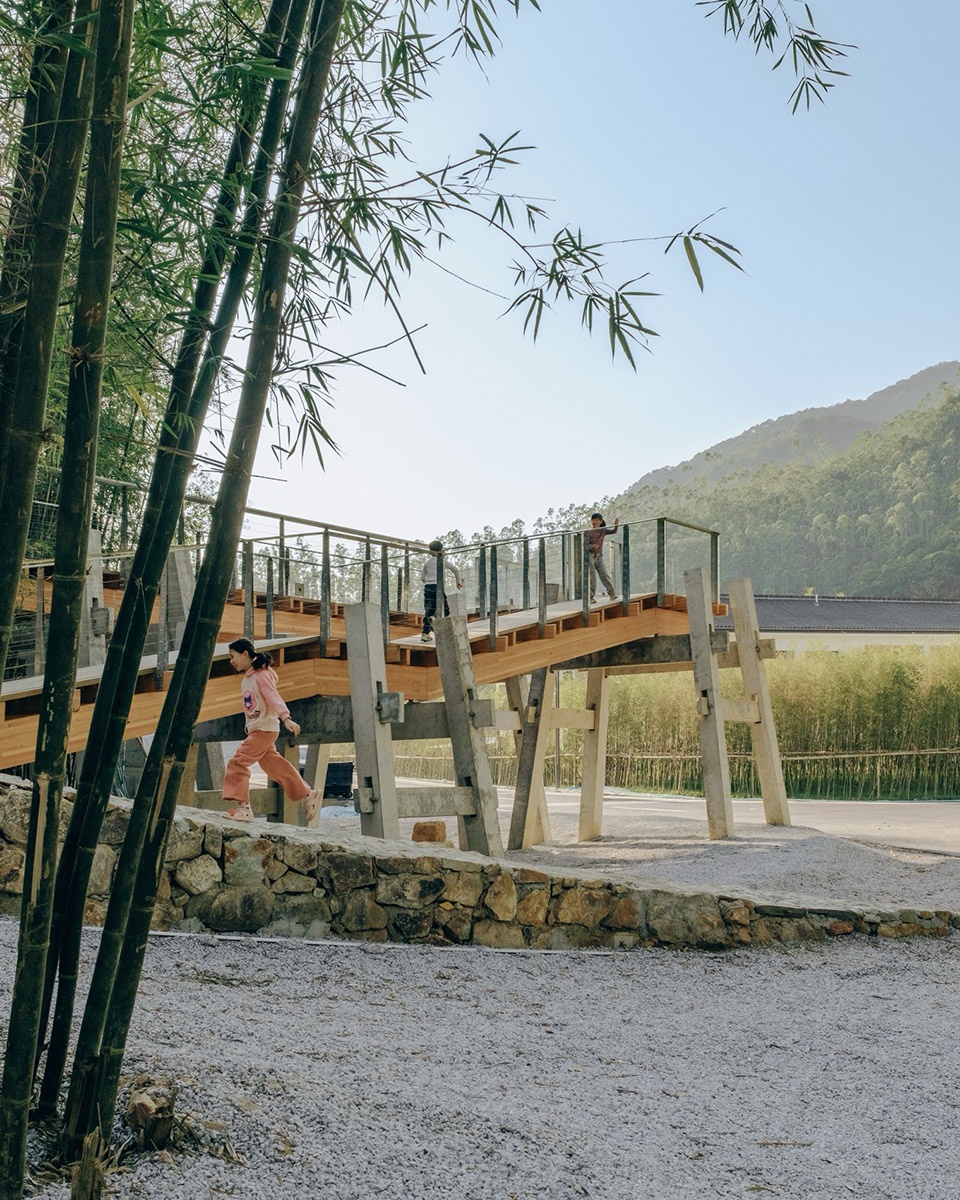 Huizhou Vernacular Historic Bridges Micro Museum by LUO studio