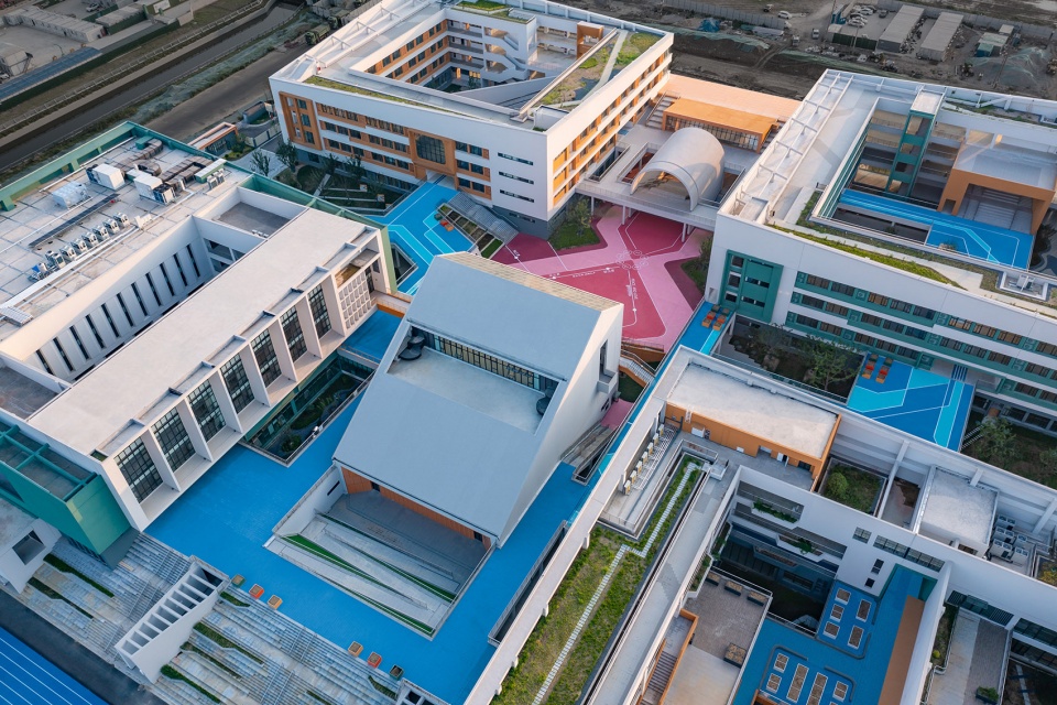 wuxi second luoshe central primary school by cd studio