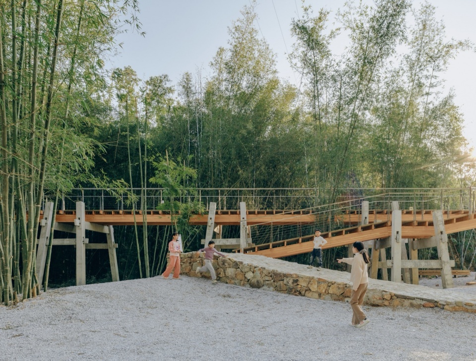 Huizhou Vernacular Historic Bridges Micro Museum by LUO studio