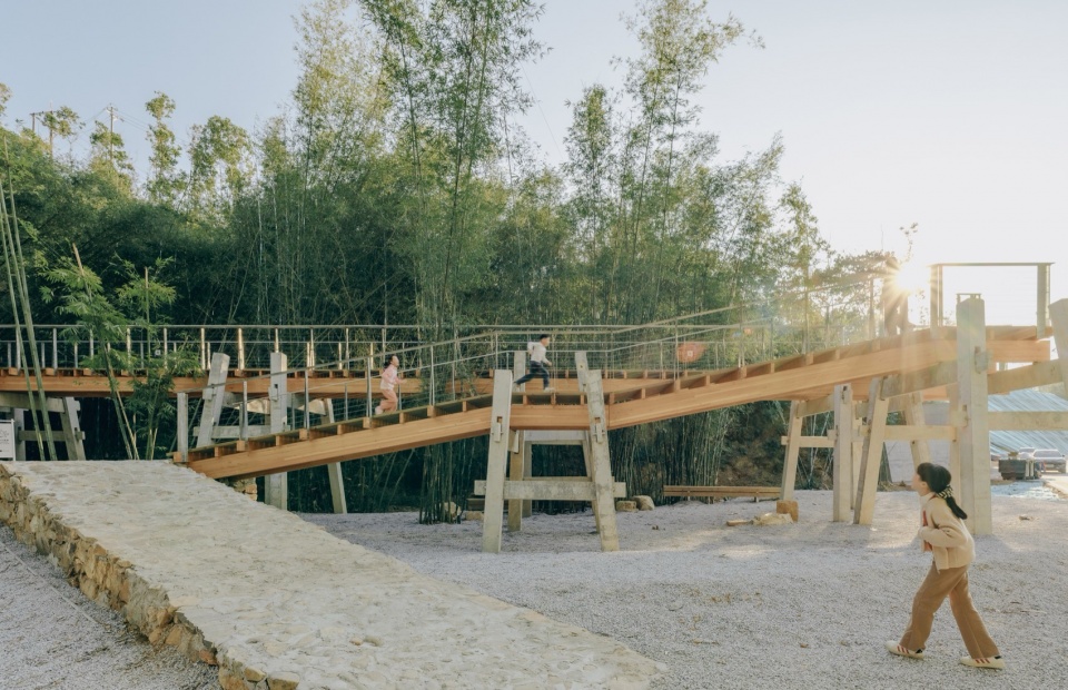 Huizhou Vernacular Historic Bridges Micro Museum by LUO studio