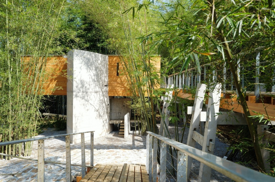 Huizhou Vernacular Historic Bridges Micro Museum by LUO studio