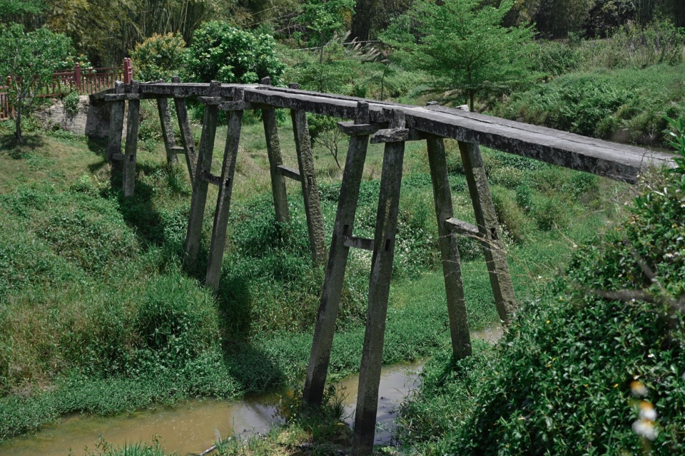 Huizhou Vernacular Historic Bridges Micro Museum by LUO studio