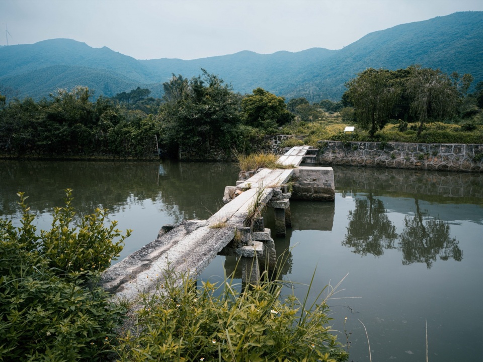 Huizhou Vernacular Historic Bridges Micro Museum by LUO studio