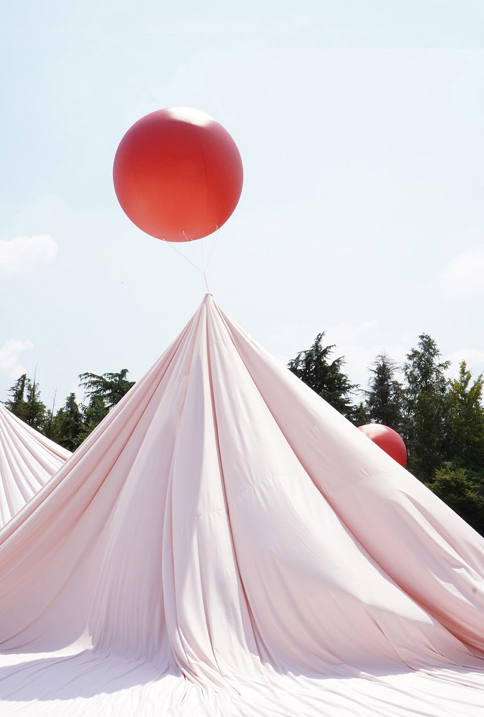 interactive outdoor installation by suki partners
