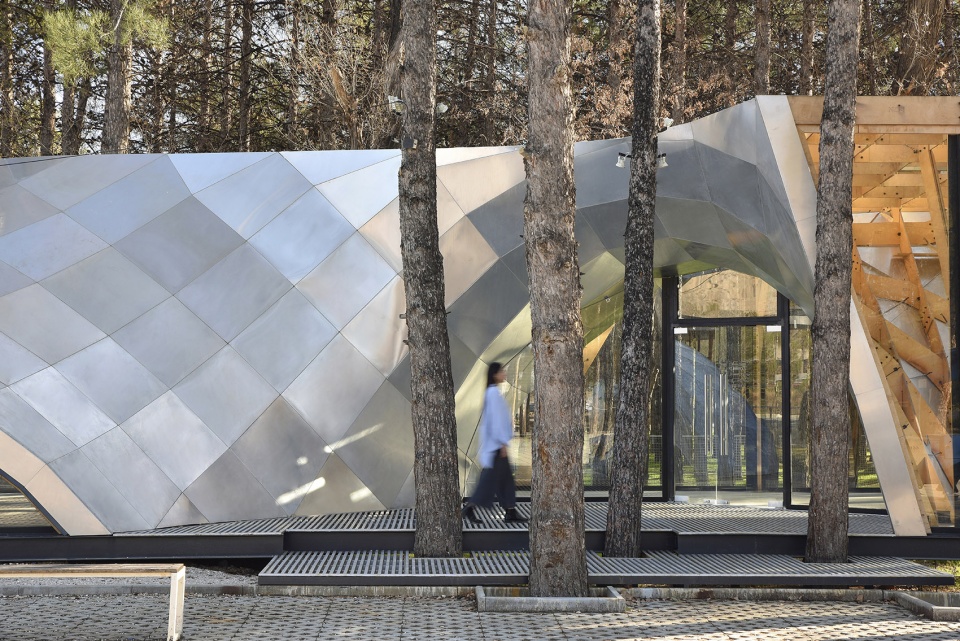 persepolis entrance pavilion iran by thealliance