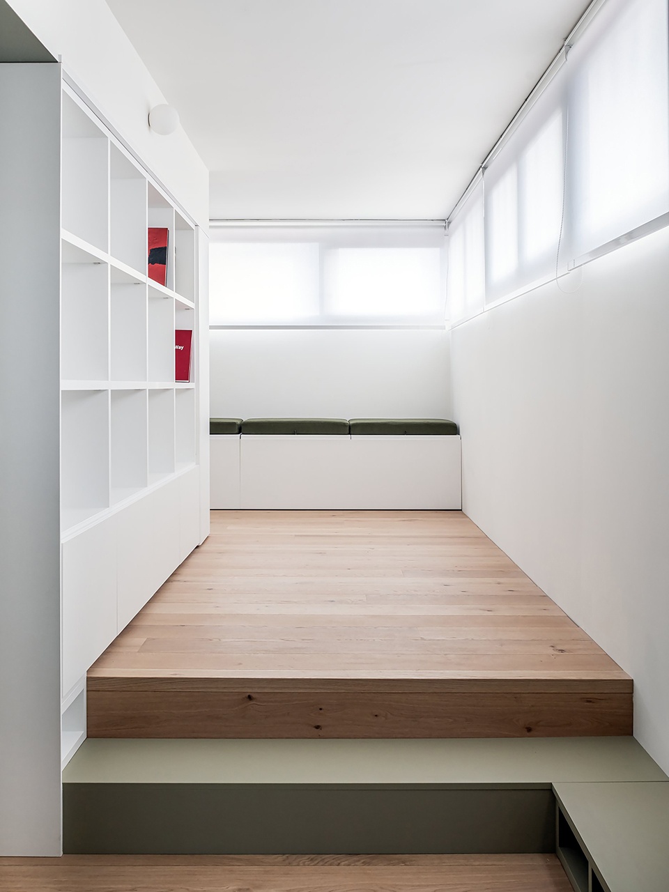 Little Domestic Promenade 1