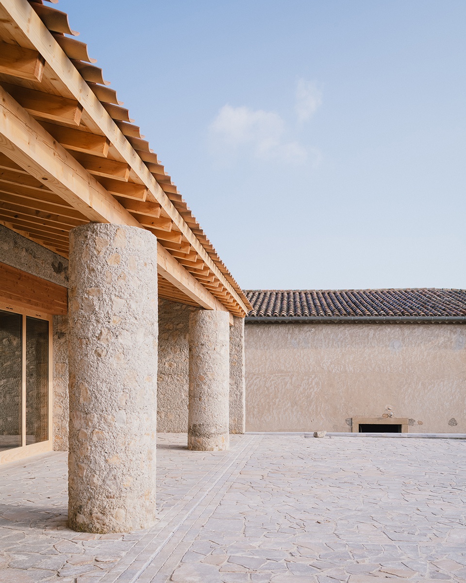 Saint Hilaire 4