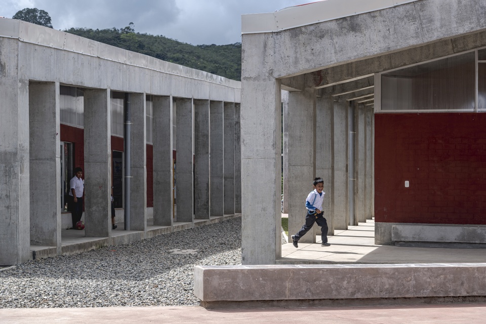 THE MIRADOR SCHOOL 10