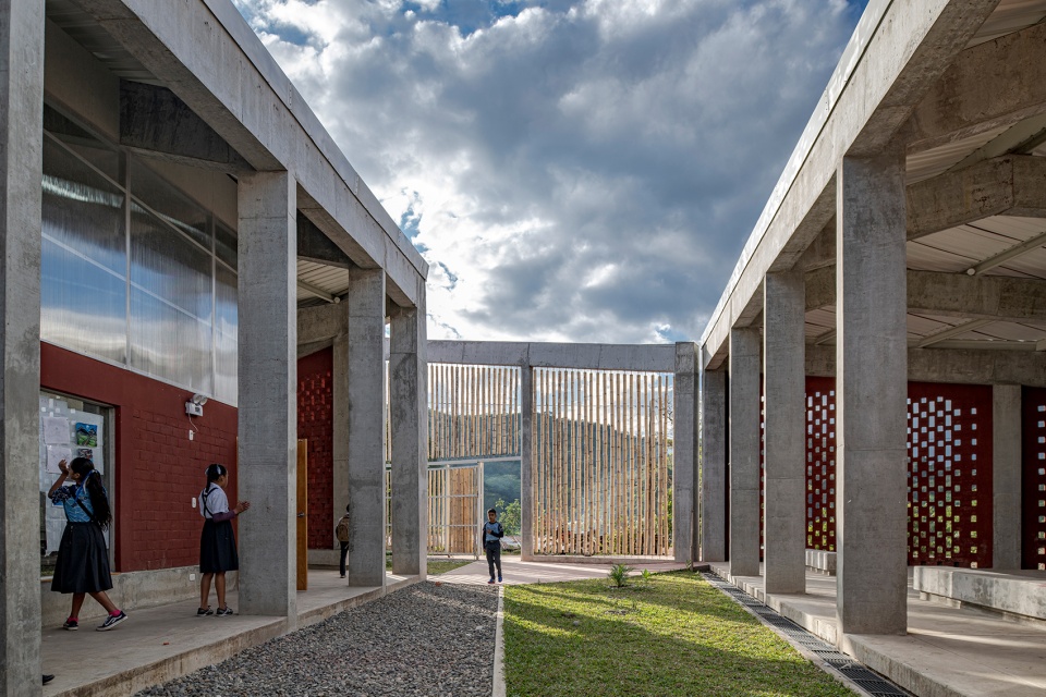 THE MIRADOR SCHOOL 7