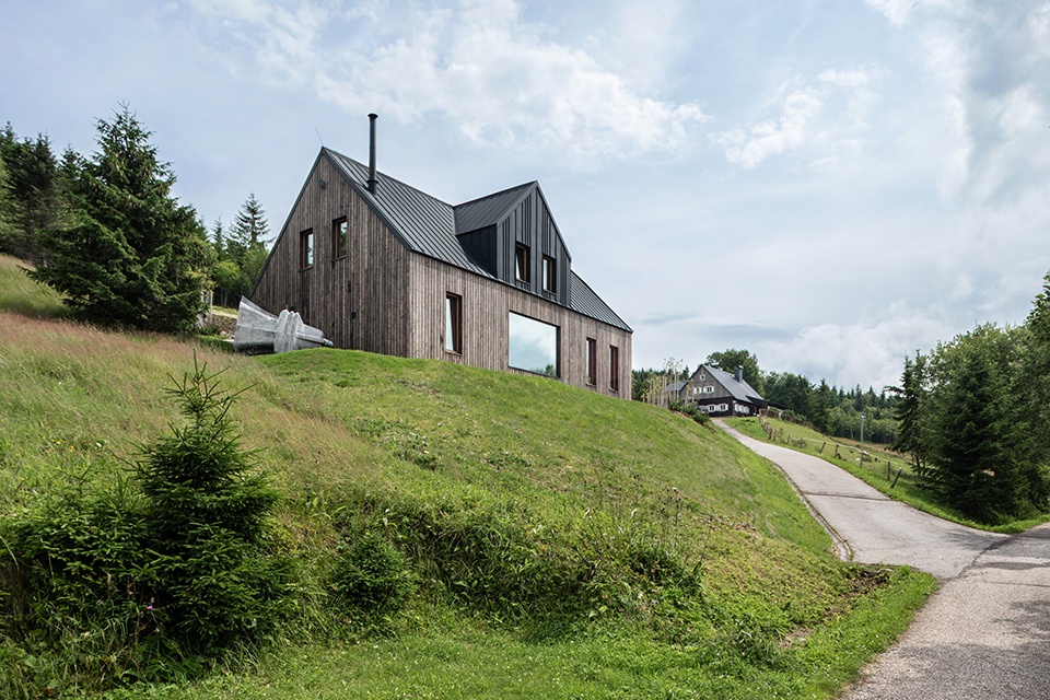 The mountain chalet 11