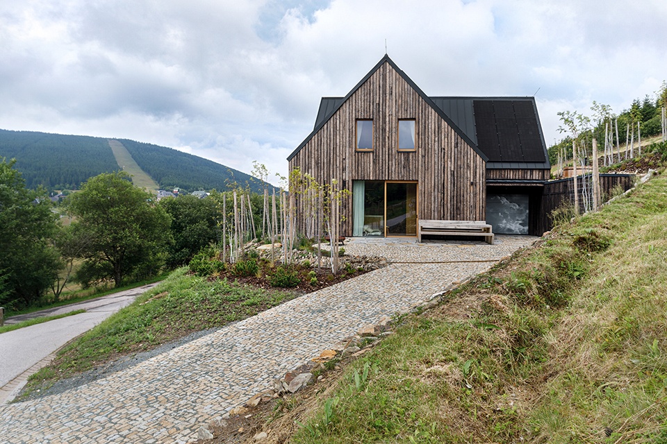 The mountain chalet 9