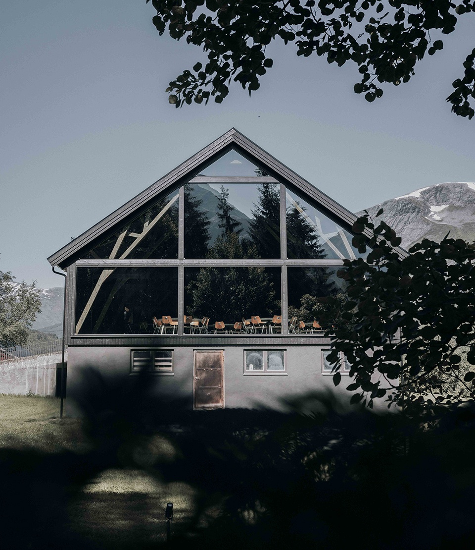 Timber restaurant 8 xp1