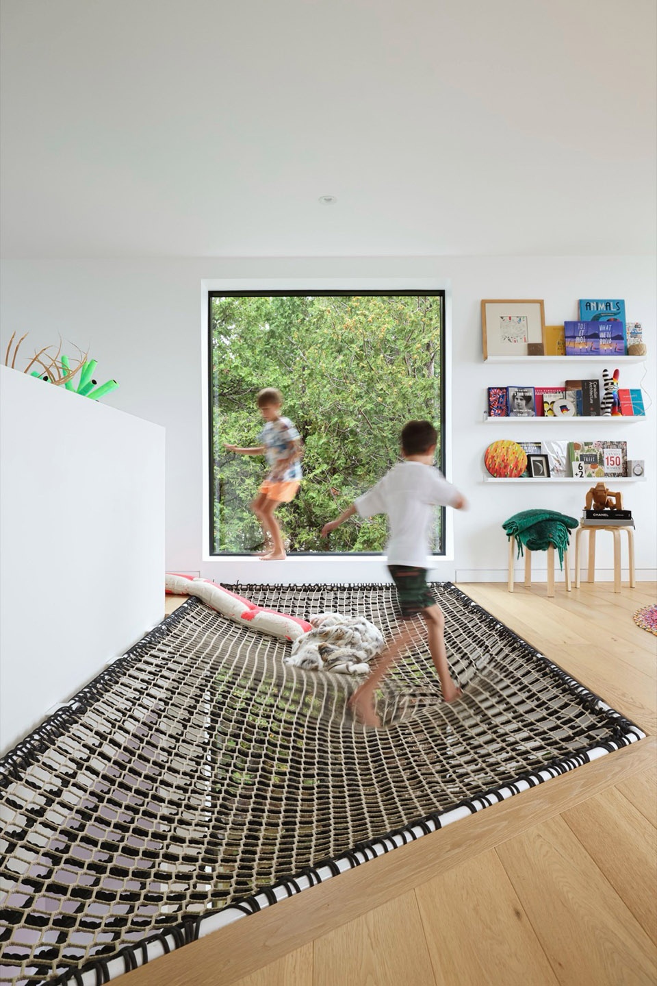 run ragged residence by acre architects 07