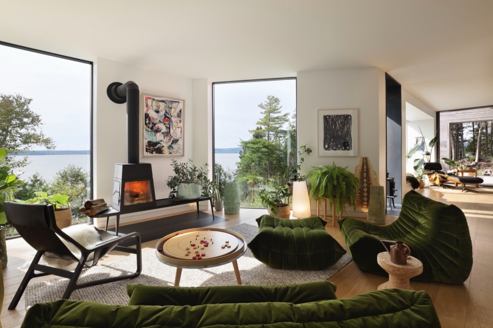 run ragged residence by acre architects 22
