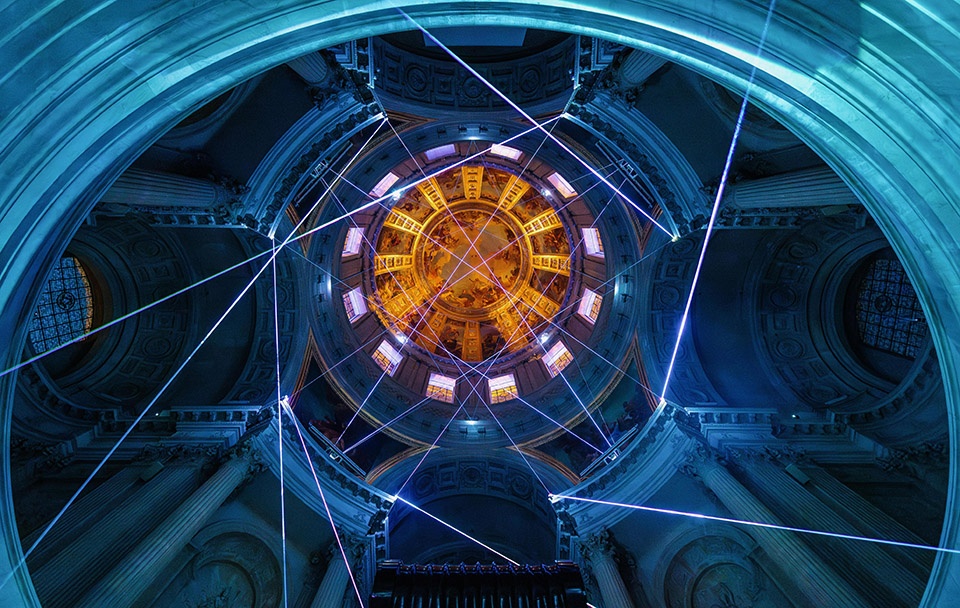 AURA
