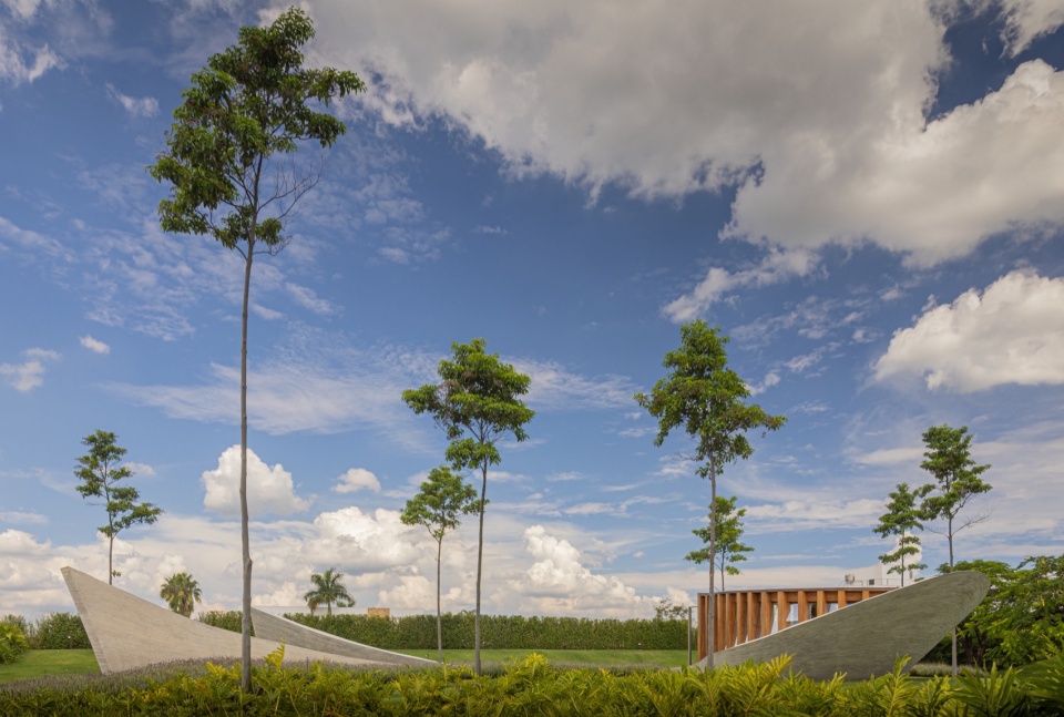 Nest Chapel by Felipe Caboclo Arquitetura