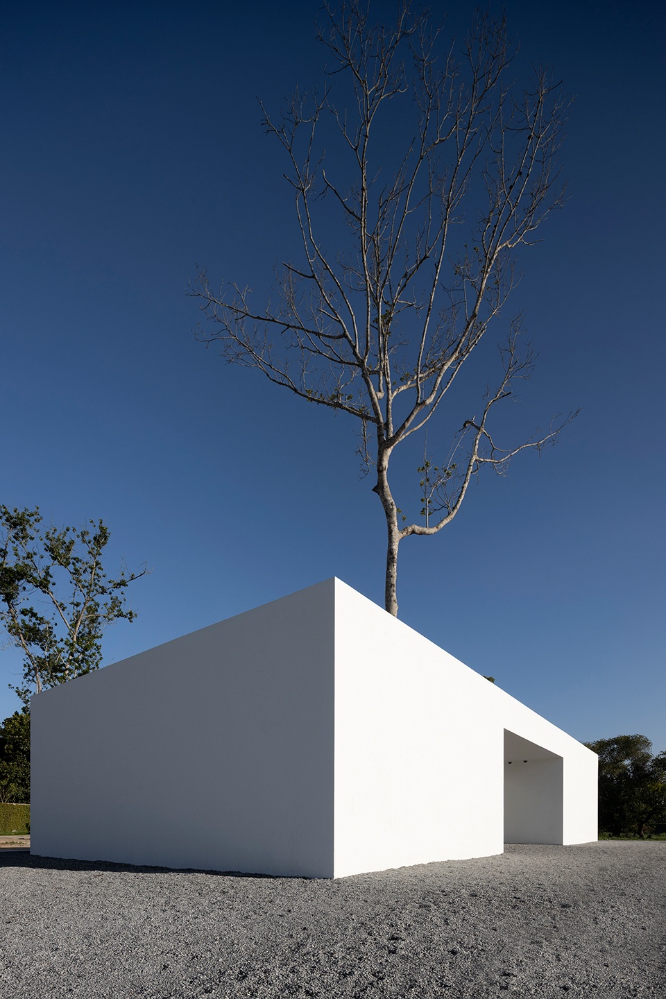 CASA BRANCA by NEBR Arquitetura