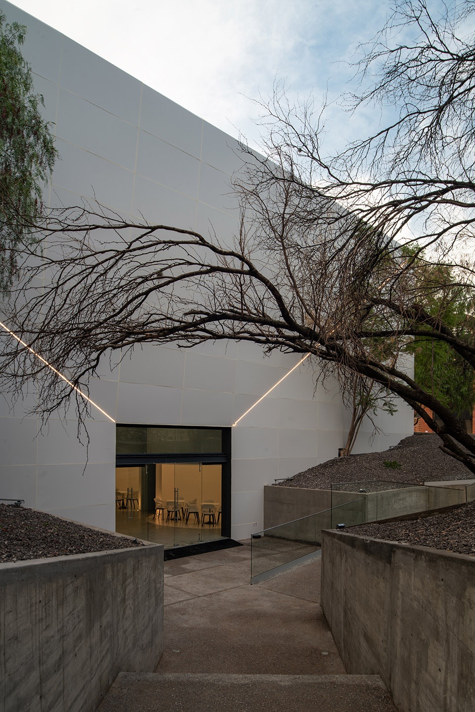 arena lobo convention center by jonathan corral arquitectos