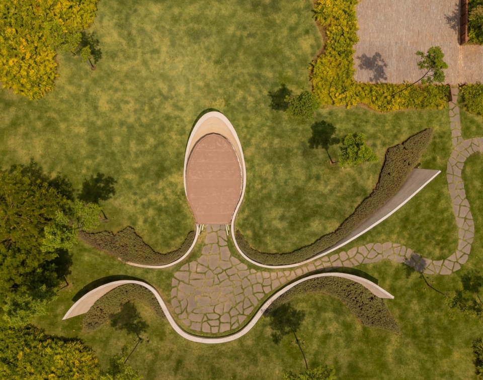 Nest Chapel by Felipe Caboclo Arquitetura