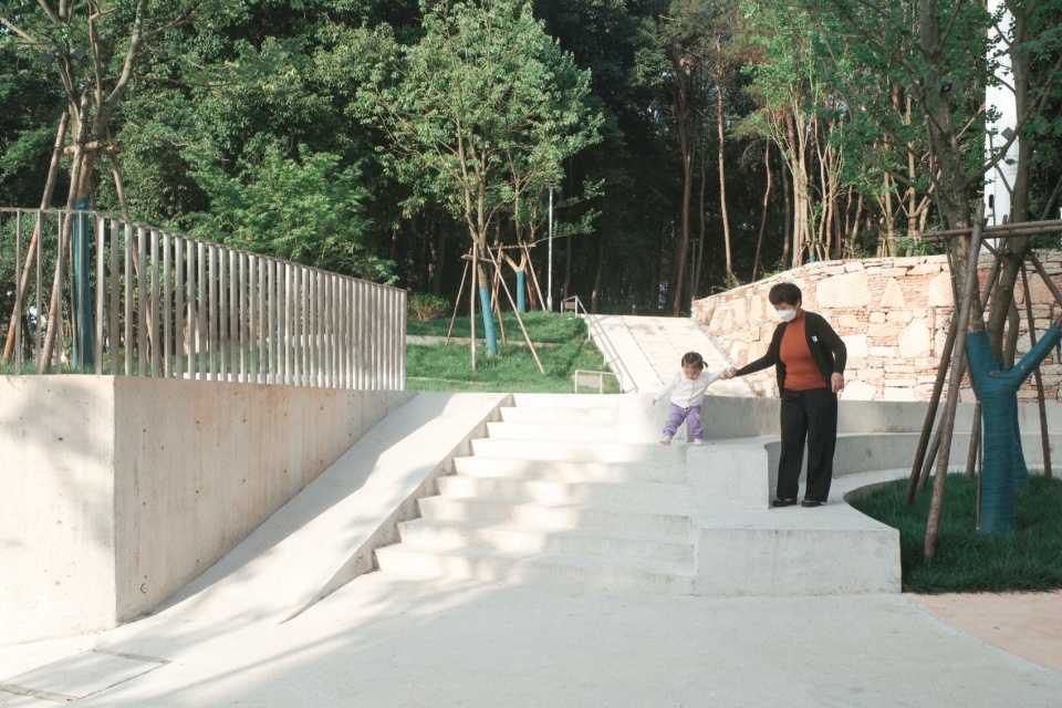 after school pine woods park by office fuli