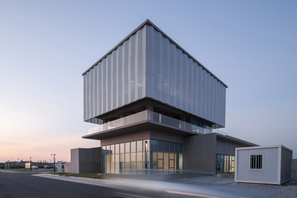 goodgrid automotive hq by chaoyu architectural design