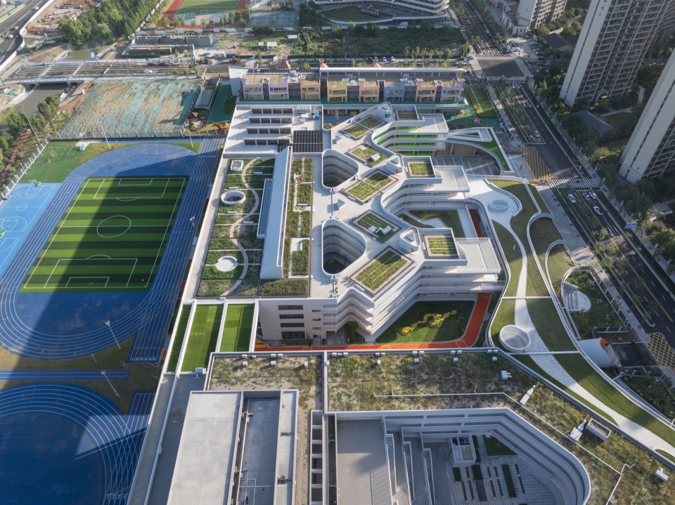 Nanjing Mingdao Kangsheng Road School by Jiangsu Provincial Zhongrui East China Institute of Architectural Design and Research UA Group S...