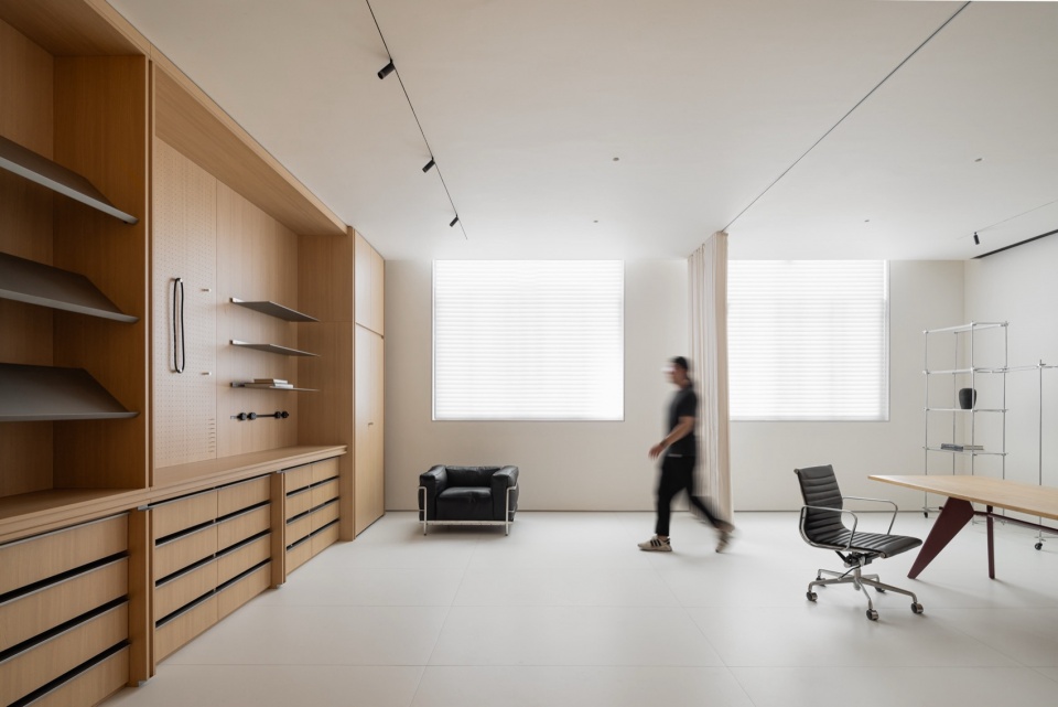 REXON SPACE The X by ByoArc Studio eys