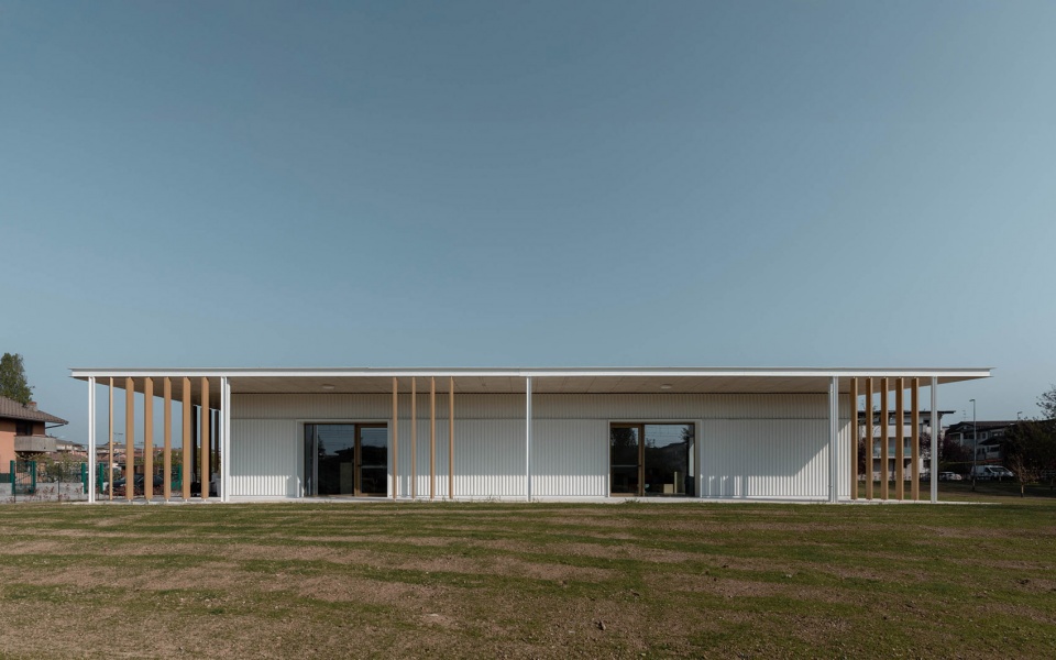 new nursery school in bergamo by studio capitanio architetti
