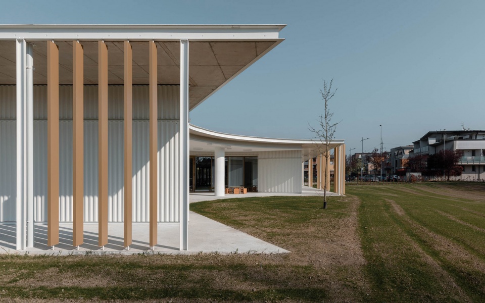 new nursery school in bergamo by studio capitanio architetti