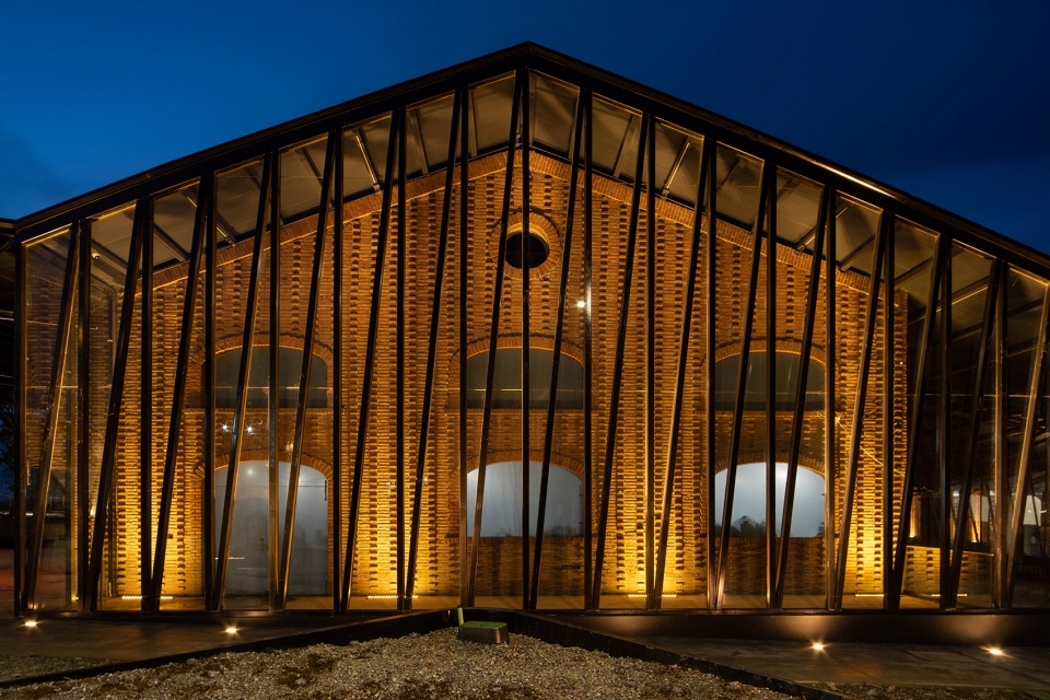 arena lobo convention center by jonathan corral arquitectos