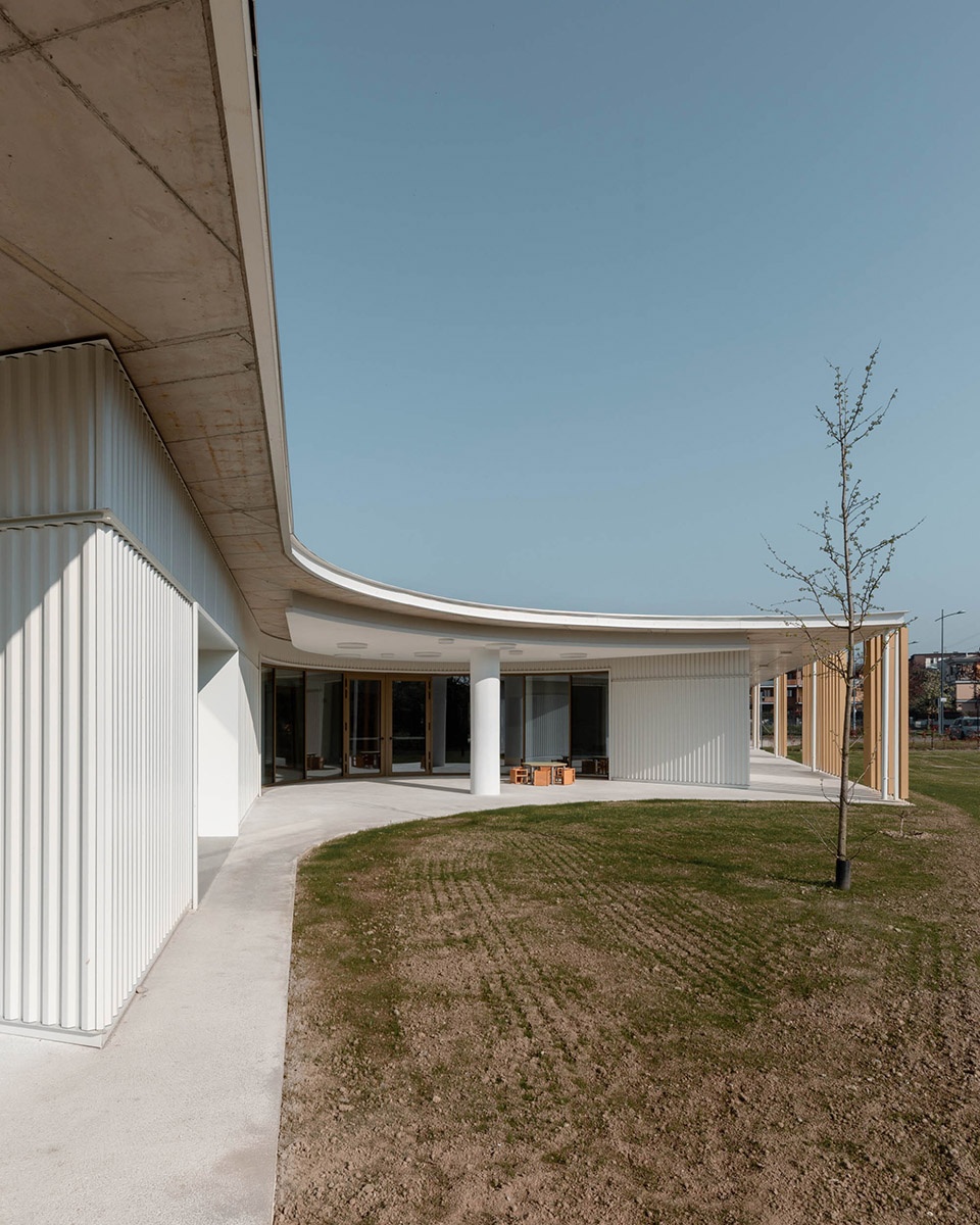 new nursery school in bergamo by studio capitanio architetti
