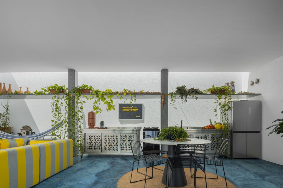 CASA BRANCA by NEBR Arquitetura
