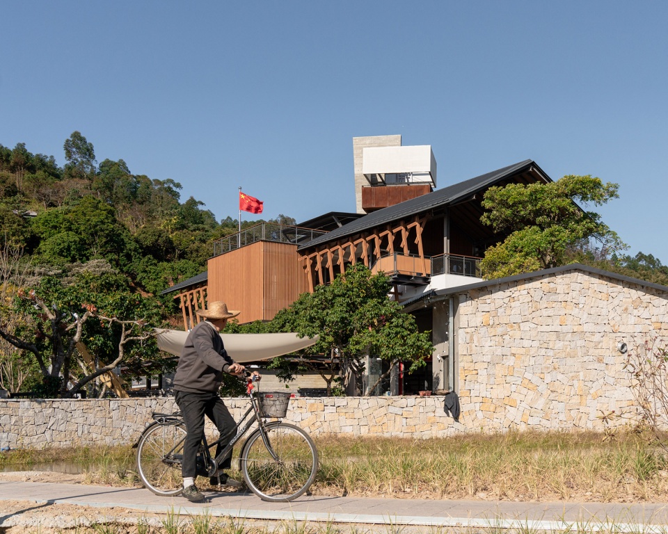 xutian village community center by line plus