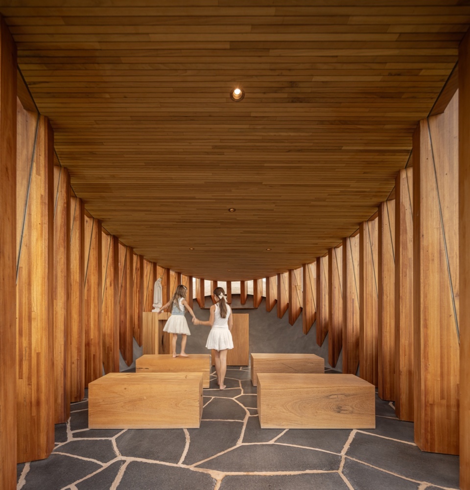 Nest Chapel by Felipe Caboclo Arquitetura