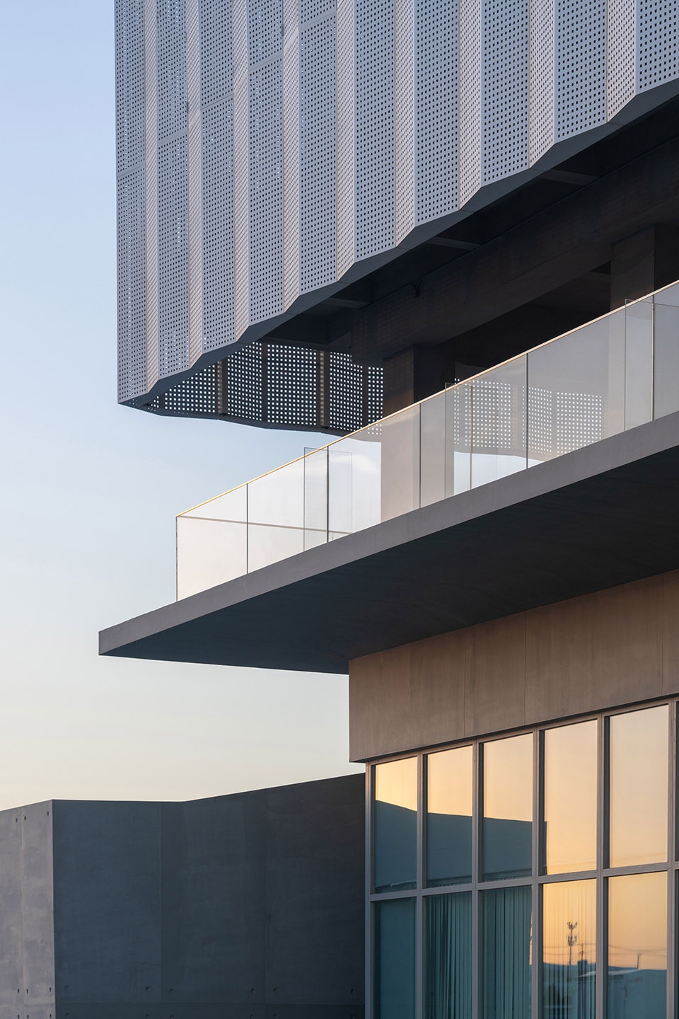 goodgrid automotive hq by chaoyu architectural design