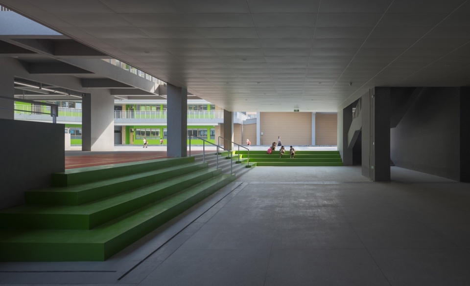Nanjing Mingdao Kangsheng Road School by Jiangsu Provincial Zhongrui East China Institute of Architectural Design and Research UA Group S...