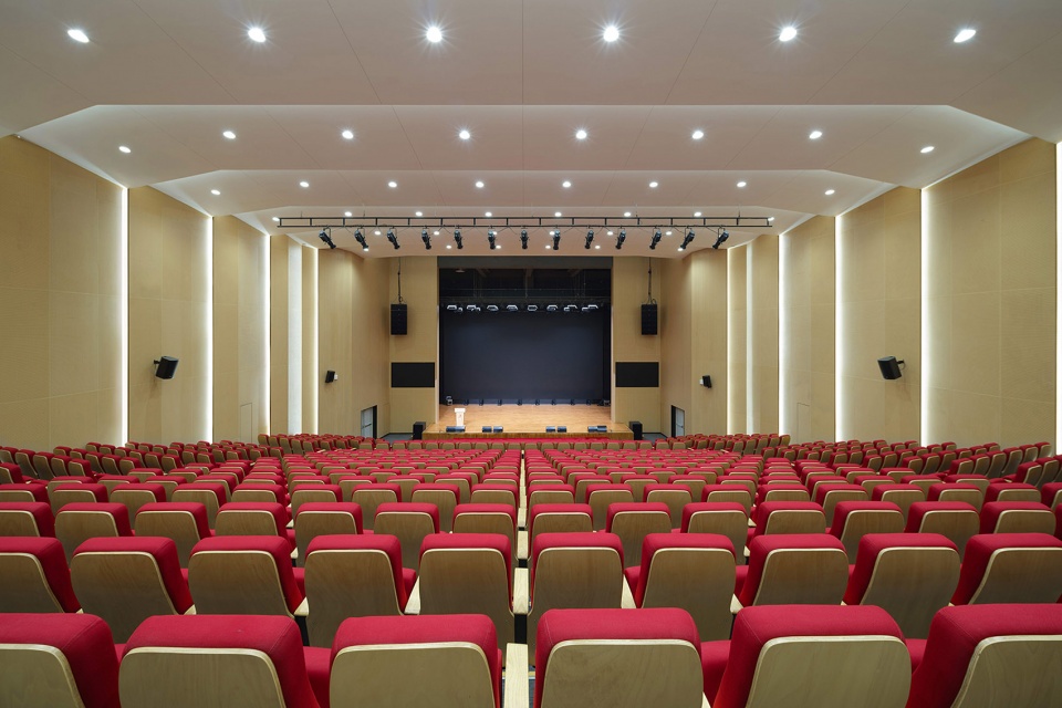 Design of Shenzhen Longhua Foreign Languages School