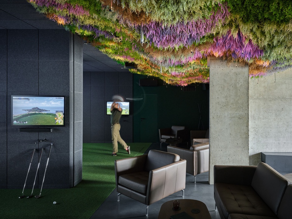 Mulligan Golf Bar