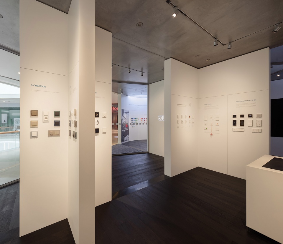jung shanghai showroom by atelier mearc